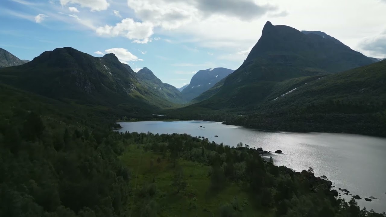 DJI Mini 3 Pro - Flying over Innerdalen, Norway