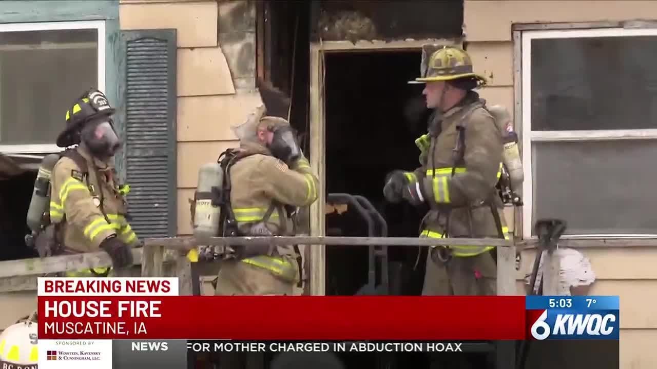 Neighbors help man escape house fire - YouTube