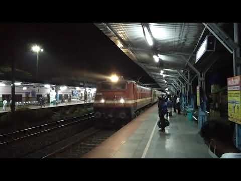Kannur Thiruvananthapuram Jan Shatabdi Express | Arriving Thalassery Station | #Trains | #Shorts