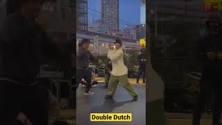 Double Dutch rope jumping #doubledutch#jumpropemadefun#jumprope#urbanhiphop#fitness#viral