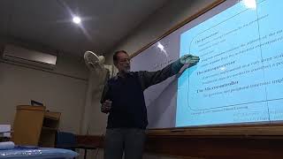 MICROCONTROLLER PIC18F452 [LEC #01]