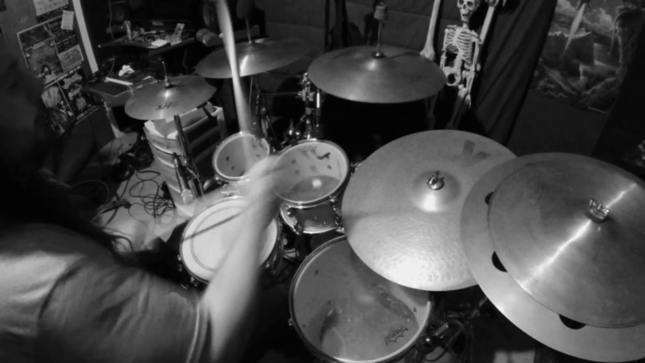 Regardez JD De La Rosa: Discordance Axis "Aperture of Pinholes" drum play along sur YouTube