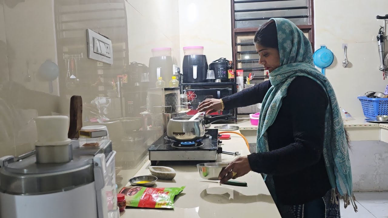 INDU की तबीयत फिर बिगड़ी जाना पड़ा मुझे उसके पास || Guddu and Ishu Show