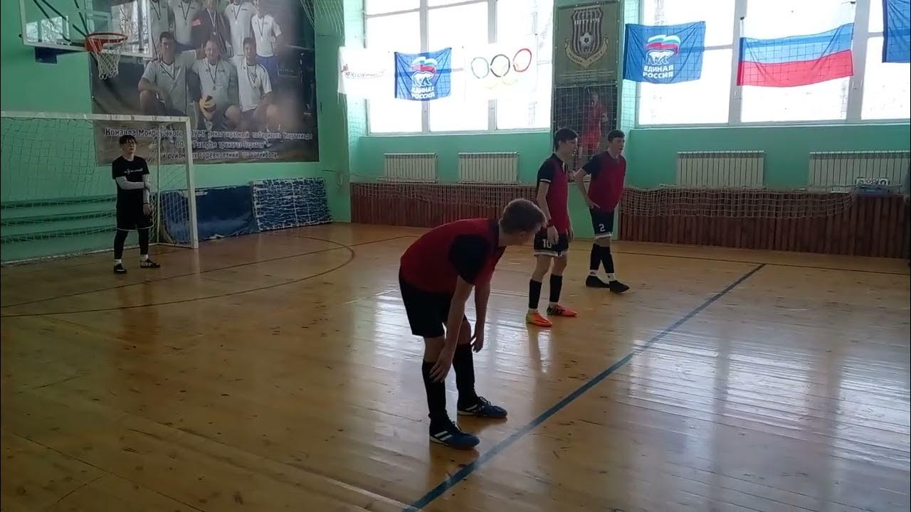 МИНИ-ФУТБОЛ среди школ! - YouTube