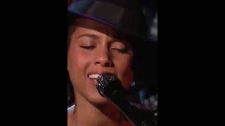 Video thumbnail of "#Shorts Let it be – John Legend feat Alicia Keys PARTE 1"