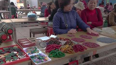 Thăm quan chợ đá quý lớn nhất Việt nam tại Lục Yên, Yên Bái