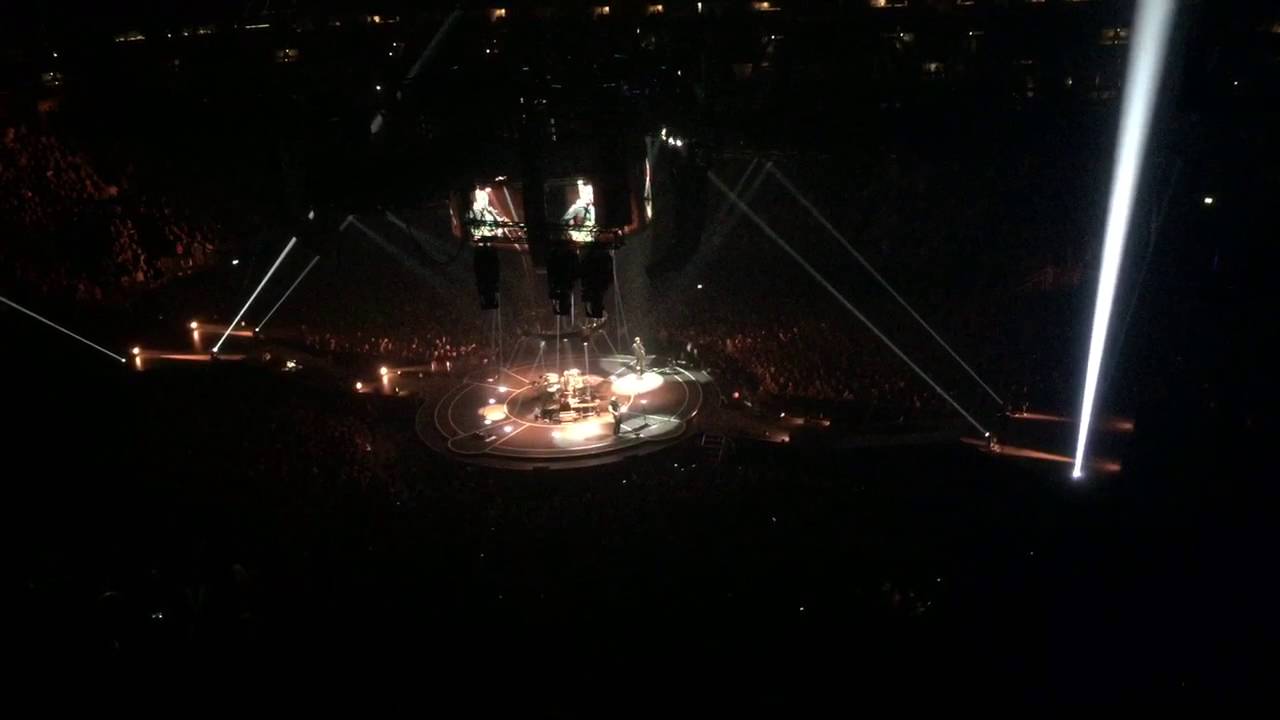 5. MUSE, Berlin 2016 at MB Arena: JFK + Defector