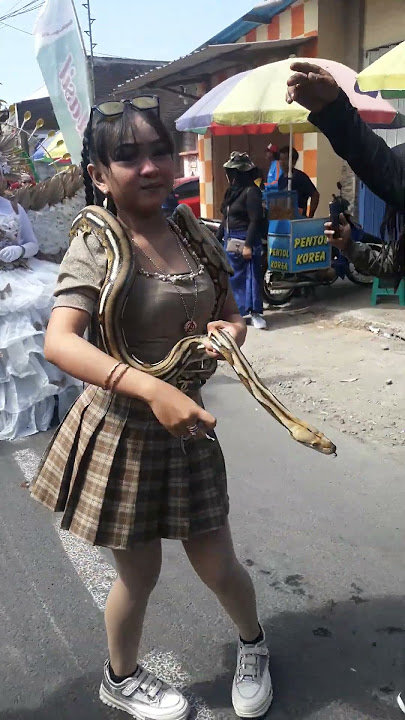 Siluman Tobrut Kedung Betik #music #karnaval #cantikparipurna