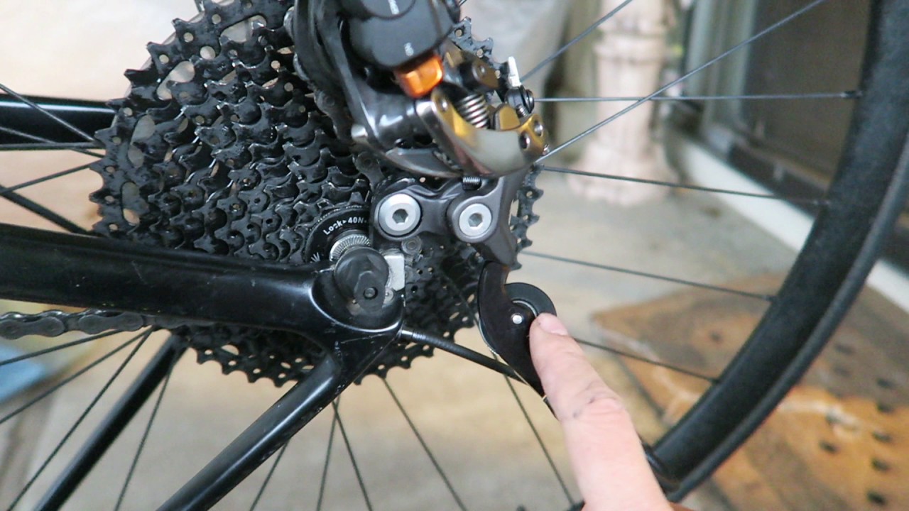 How to install 1146t cassette on a roadbike cycling YouTube