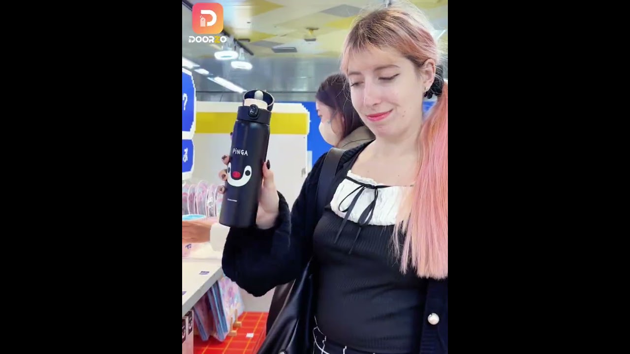 POV : tu entres dans la boutique la plus adorable du Japon 🐧💙