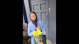 Every lady deserves flowers ❤️🌹