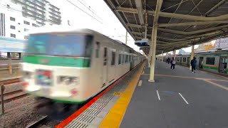 185系”特急踊り子10号東京行”平塚駅通過