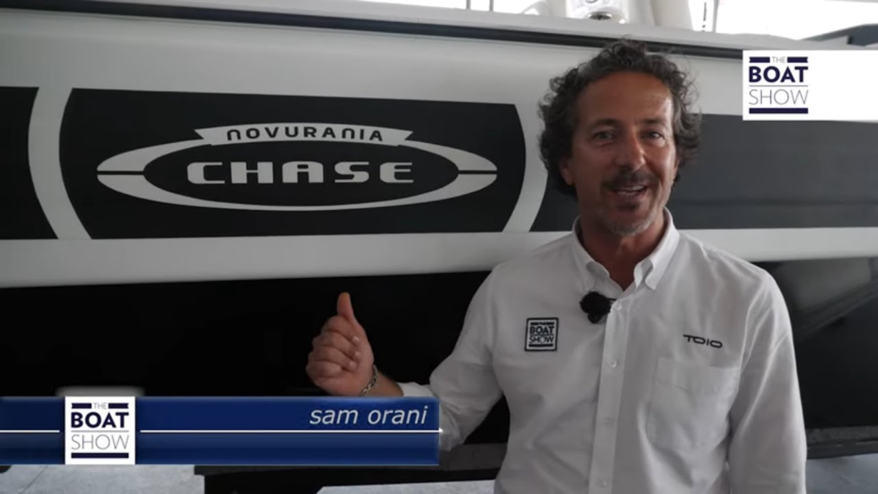 ⁣NOVURANIA CHASE 23 - Walkaround & Interiors - The Boat Show