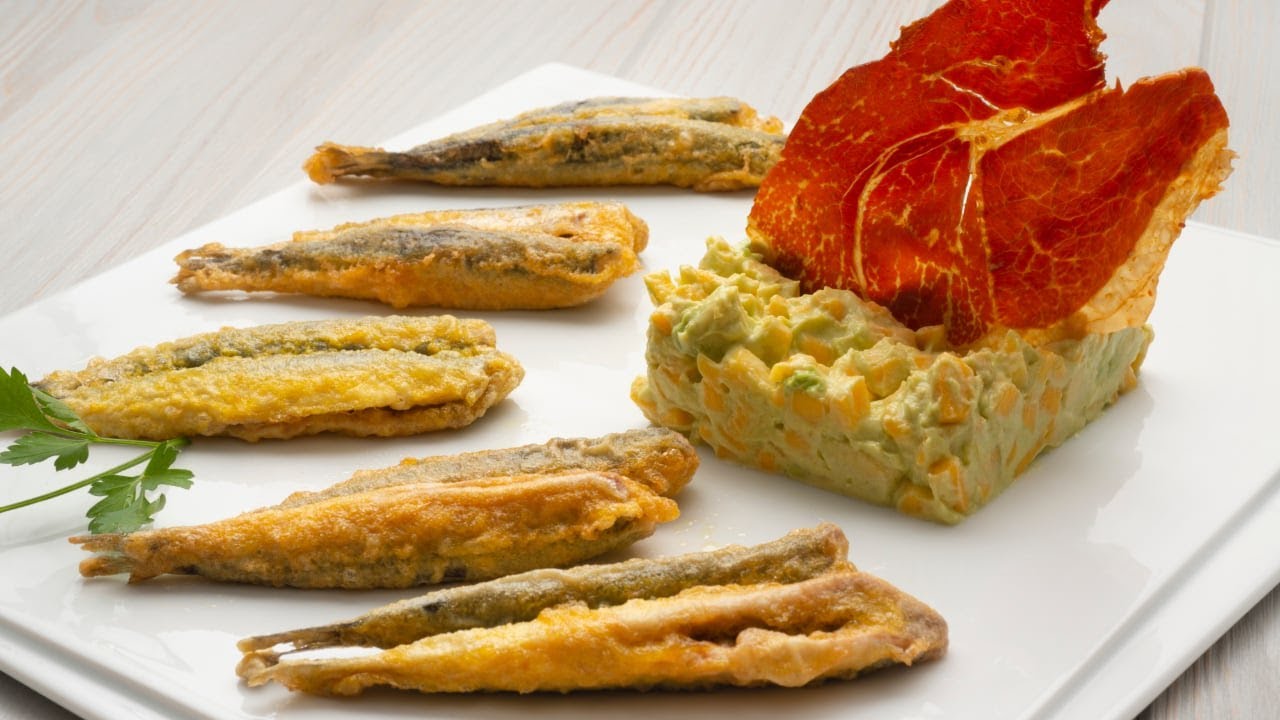 Anchoas rebozadas con tartar de queso, aguacate y mango - Cocina Abierta de Karlos Arguiñano