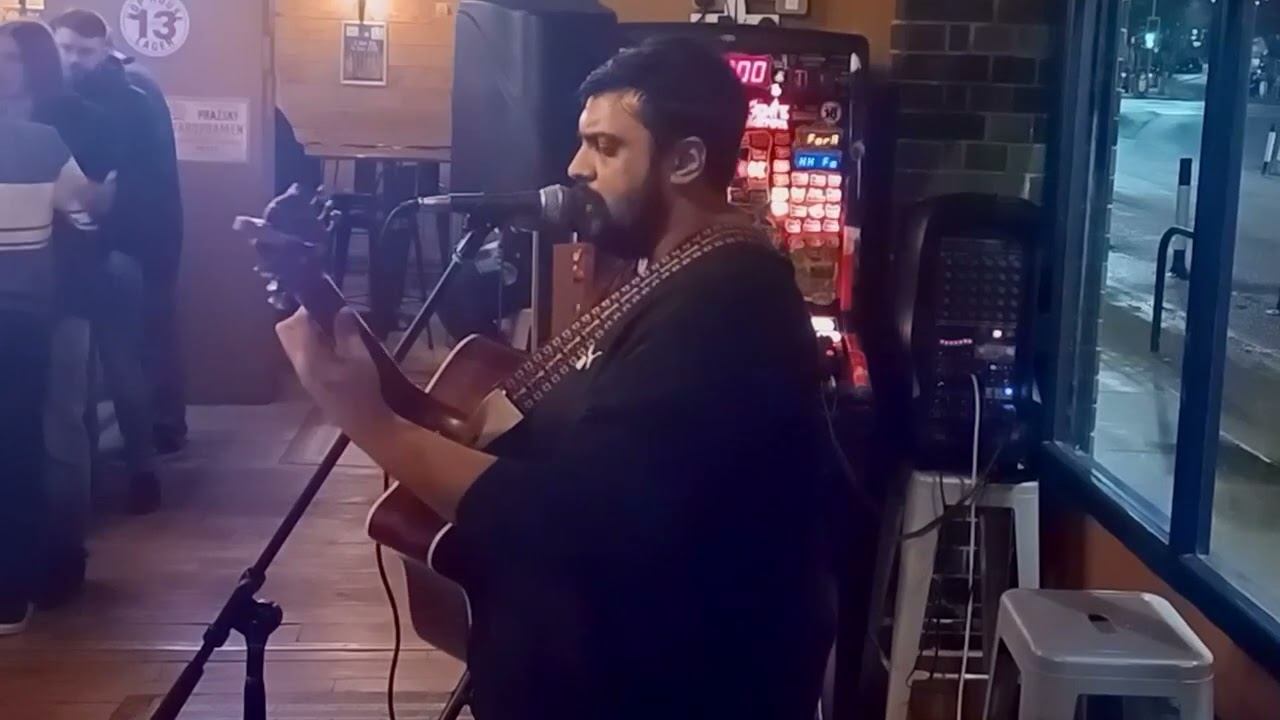 Joeker Digz performs "Green" at Dog House, Leicester