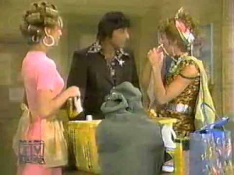teri garr on sonny and cher cher as laverne youtube teri garr on sonny and cher cher as laverne youtube