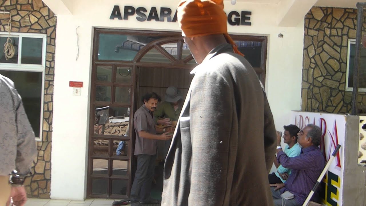 Street music in Ooty, Tamil Nadu INDIA