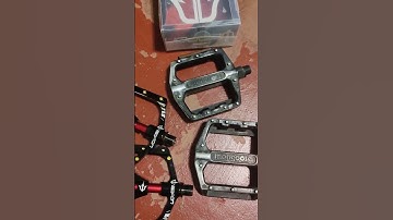 Weapon Savage Flat Pedals vs Stock Mongoose Pedal of 10 years..