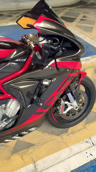 MV AGUSTA F3 800 startup and rev