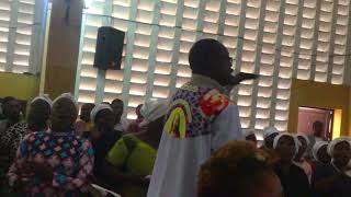Video thumbnail of ""Kembo o kembo na Nzambe" Chant de Gloria - Par la Chorale Lisanga de St Augustin"