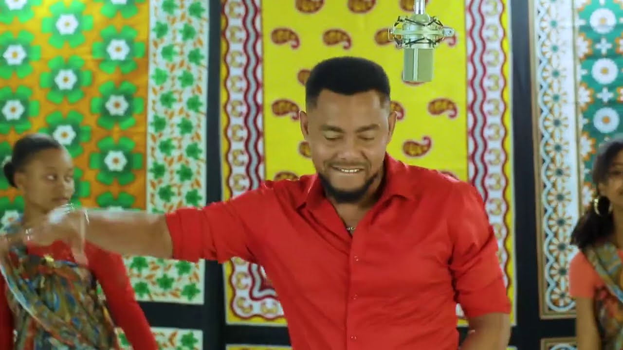 BODO - AFRO MGODRO (CLIP OFFICIEL)