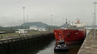 El Canal de Panamá aumenta el tránsito de buques, aunque persiste la escasez de agua | AFP