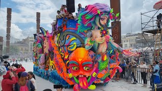 DESFILE DE CARROZAS EN EL DESFILE MAGNO DEL CARNAVAL DE NEGROS Y BLANCOS Pasto Nariño