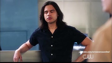 The Flash 4x20 Barry tries to reconcile Gypsy and Cisco