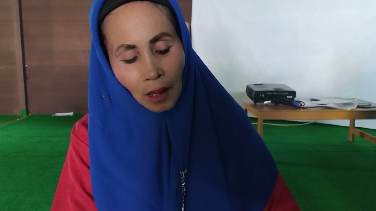 nenek gaul suara merdu..tingkilan tradisi #folk musik pamarangan jembayan