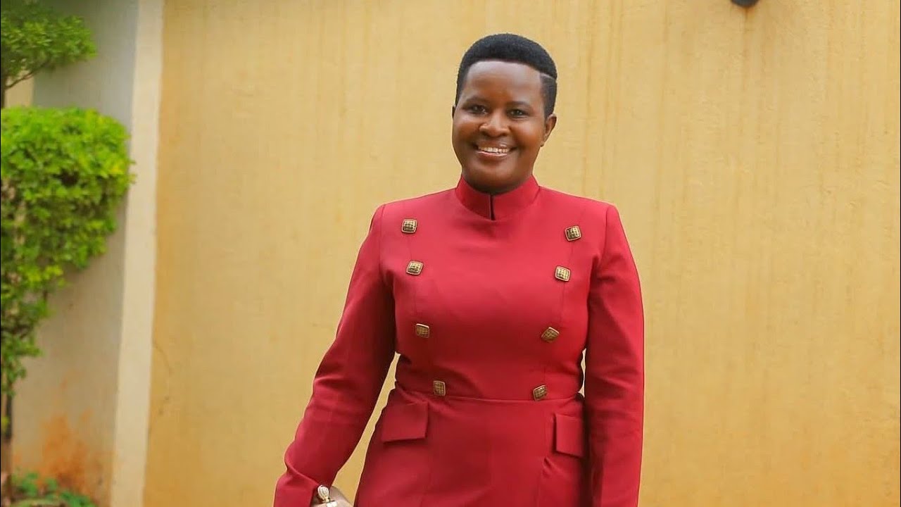 Hon.Essy Okenyuri - Ombiro Bokano(Music Video)