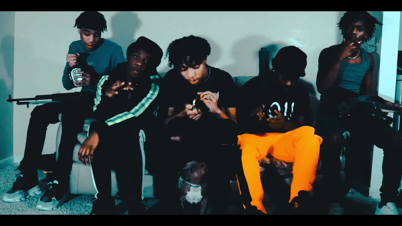 PINKRUNTZ ( OFFICIAL MUSIC VIDEO) Shot By: @siennaburmess