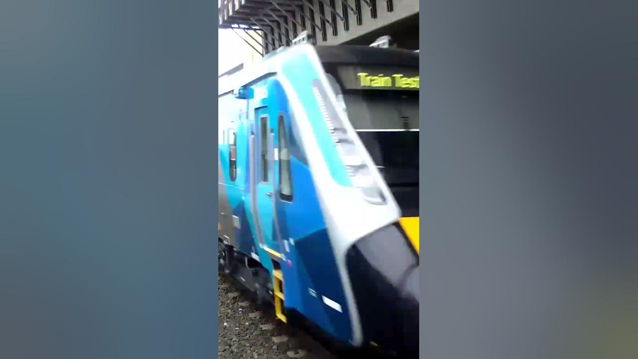  express train, Narre Warren railway station, Melbourne, Vic, Australia. YouTube