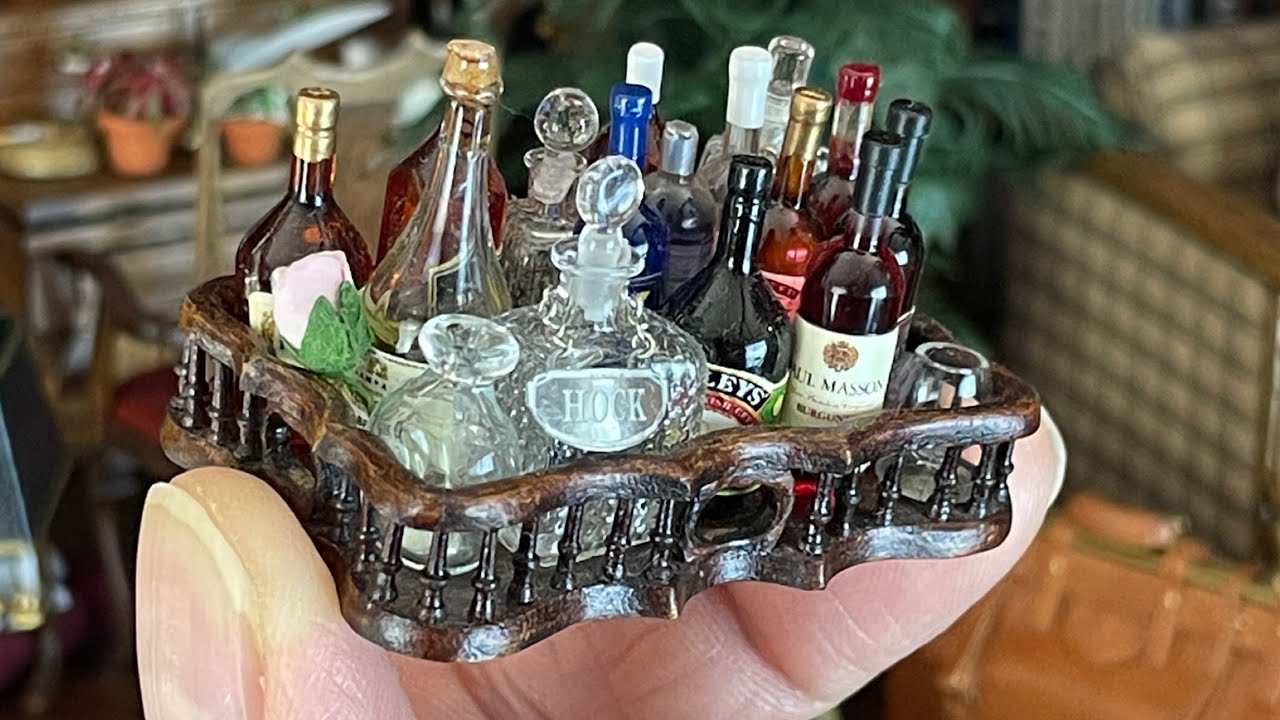 Miniature Collection Look See: Leather Bags, Chairs and More