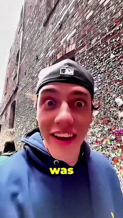 He Licked a Wall of Chewing Gum — But There’s a Twist! 😳😂