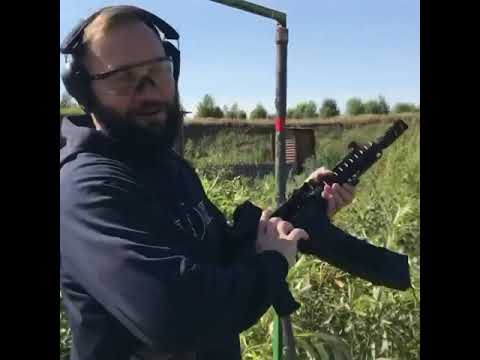 Видео: Експериментална пушка Tromix Siamese M16 (САЩ)
