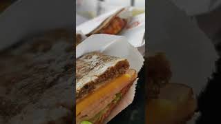 flat bread turkey sandwich