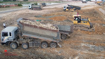 Special Power Big Bulldozer Equipment Pushing Soils Operating Jobs Dumper Vehicle Unloading Extreme