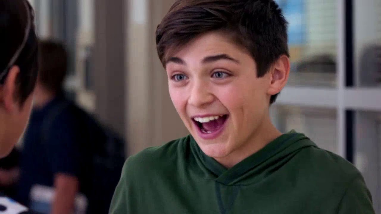 Download Andi Mack – She s Turning Into You clip3