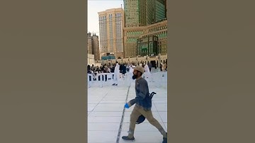 💜🫶 Introducing the "VitaWear SmartBand," a next-generation wearable gadget