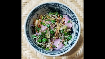 BÁNH ĐÚC NÓNG LÁ CẨM/LÁ DỨA/BỘT NGHỆ