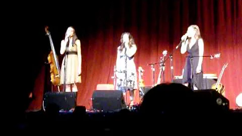 The Wailin' Jennys (3/9) "Going down the road" live at the Ellen Theatre, Bozeman 2/4/11