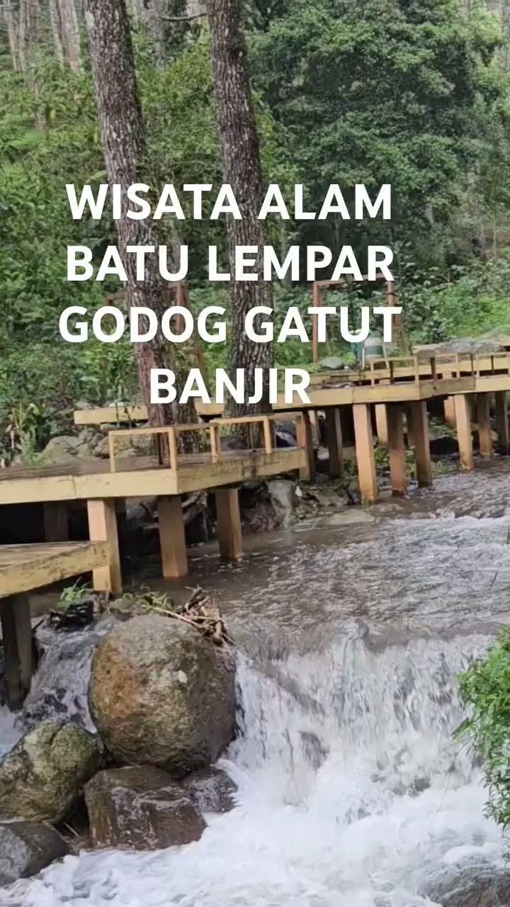 HUJAN DERAS DI BATU LEMPAR