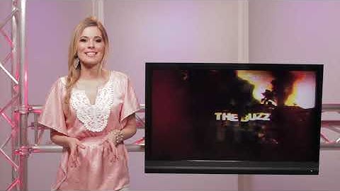 Britney Has Another Wardrobe Malfunction - The Buzz