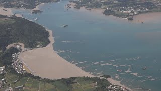 軽石押し寄せる沖縄 各地は漂着を強く警戒