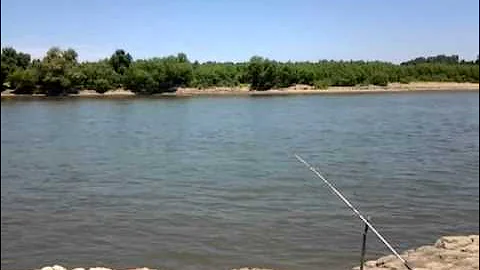Fishing The Ohio River Louisville Ky (The Ghetto Angler)