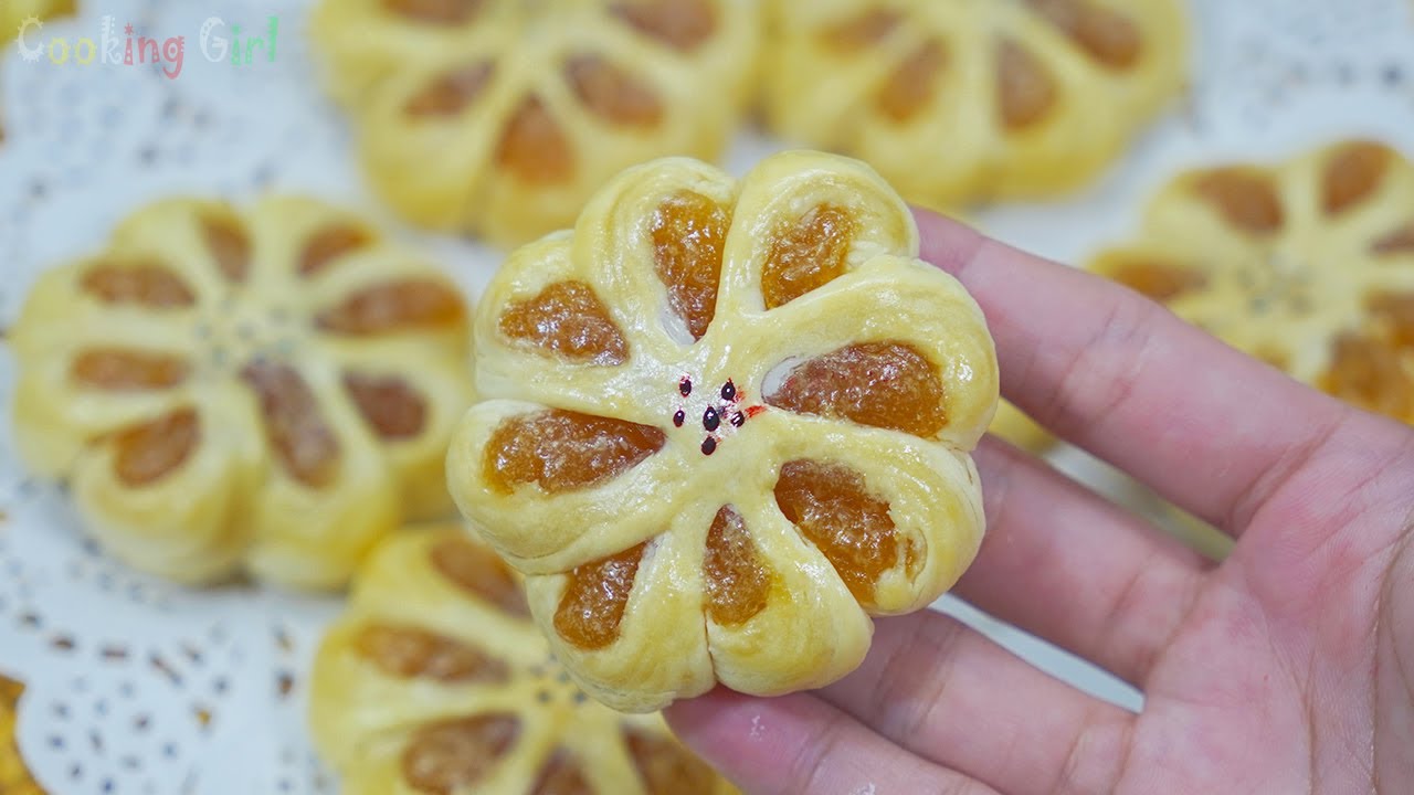 Tự Làm Bánh Khóm Hoa Mai Chua Ngọt Vỏ Giòn Siêu Ngon | Cooking Girl