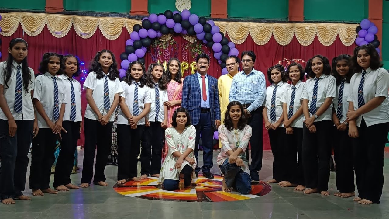 8th Class Girls Dance on Teachers Day JNV Jalgaon 2019-20 - YouTube