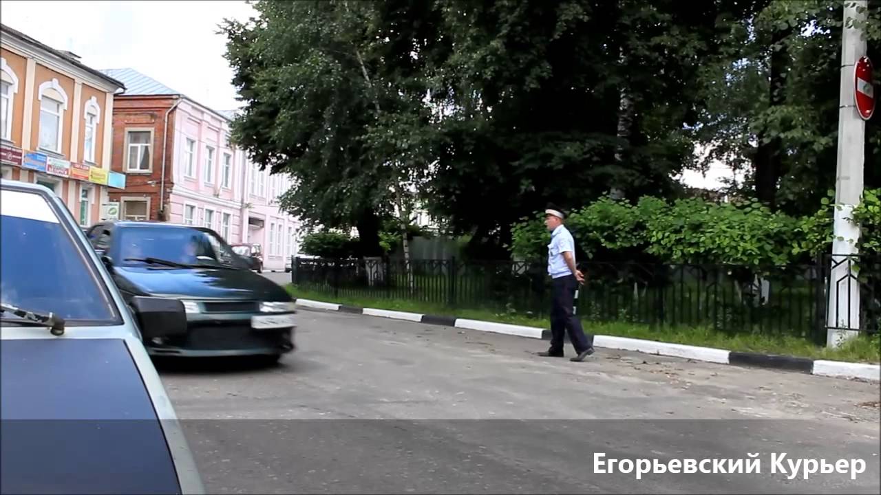 Старшему машины запрещается