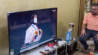لحظة التشيد الوطني بمنزل فريال اشرف صاحبة ذهبية مصر في الاولمبياد
