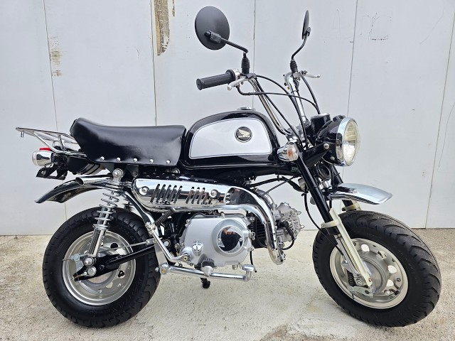 ホンダ ゴリラ Z50J 中華107ccエンジン エンジン始動 空ぶかし 排気音